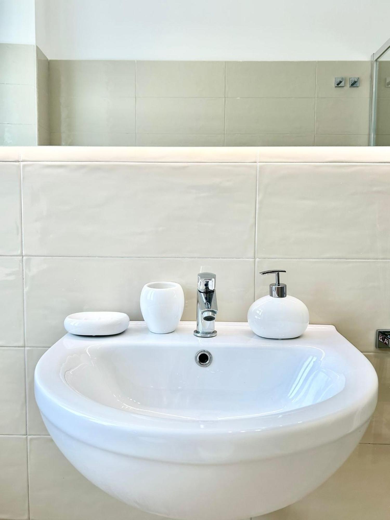 Cipro Roma Stay By 101Flats Bagian luar foto